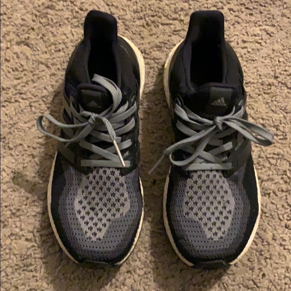 Adidas Ultra boost women’s size 7.5